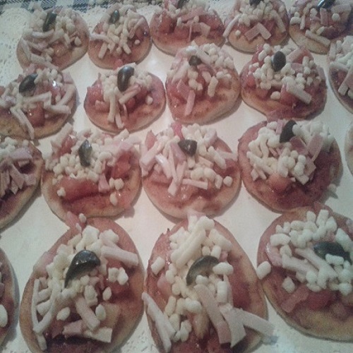 mini pizzas coctel